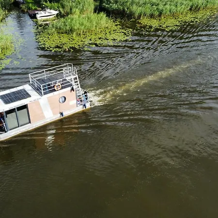 Plywajace Houseboat4u Botel